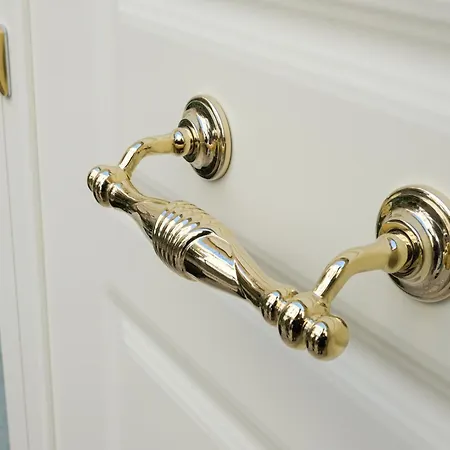 Porta Dei Mori * باري